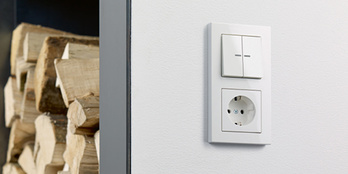 JUNG KNX Taster F 10 bei EHG Elektro Haimerl Gerhard in Oberschneiding